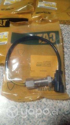 Sensor de RPM motor excavadora Caterpillar 320D yC - Imagen 6