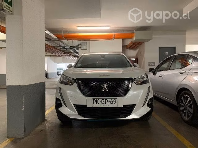 Peugeot 2008 1.2 automático año 2021