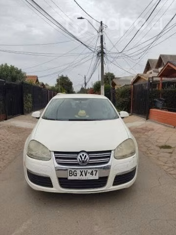 VOLKSWAGEN VENTO, año 2008