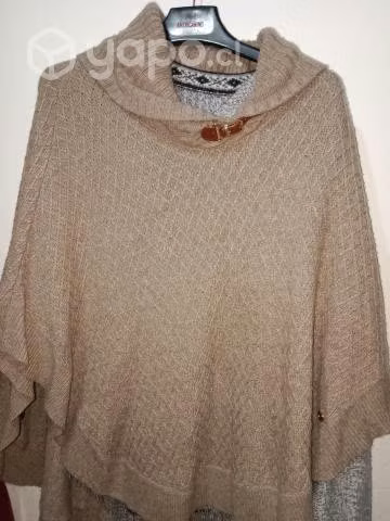 Poncho Cacharel