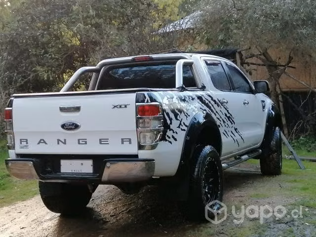 Ford ranger 2015 4x4 xlt 3.2