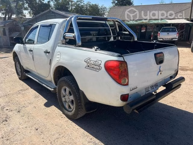 MITSUBISHI L.000k impecable - Imagen 2