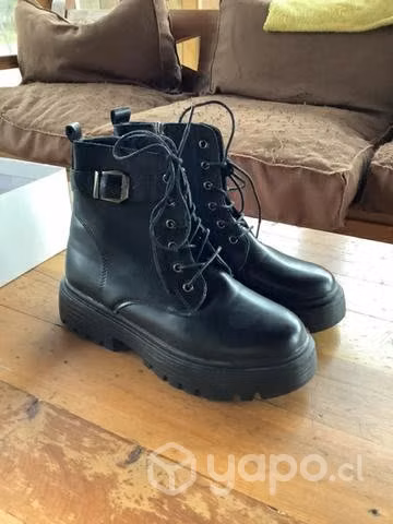Botines negros - Imagen 2