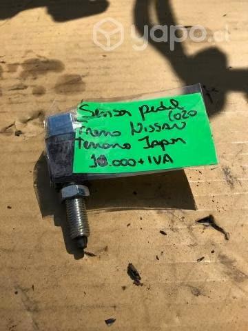 Swich pedal freno Nissan Terrano