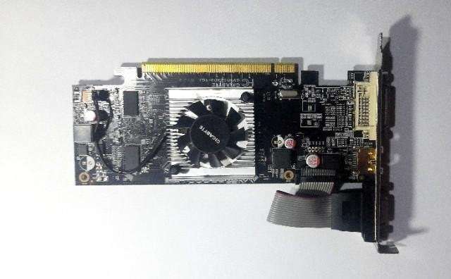 Tarjeta gráfica AMD Radeon R5 230 de 1Gb - Imagen 3