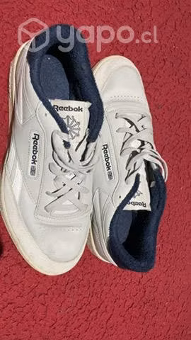 Zapatillas de vestir nuevas