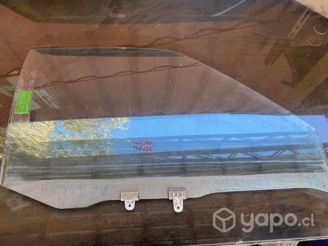 Vidrio original puerta del der Nissan Terrano