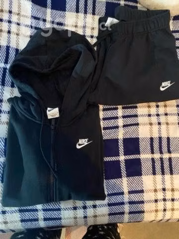 Buzos y Polerones NIKE ADIDAS Y TOMMY HILFIGER - Imagen 2