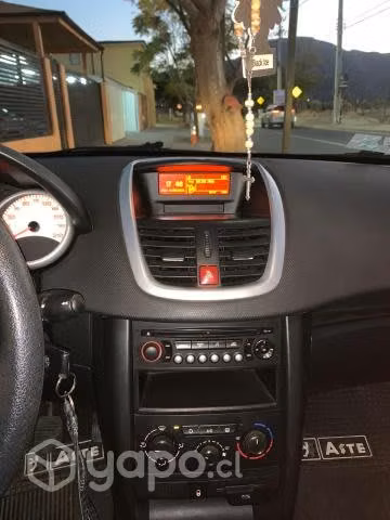 Peugeot 207 2011