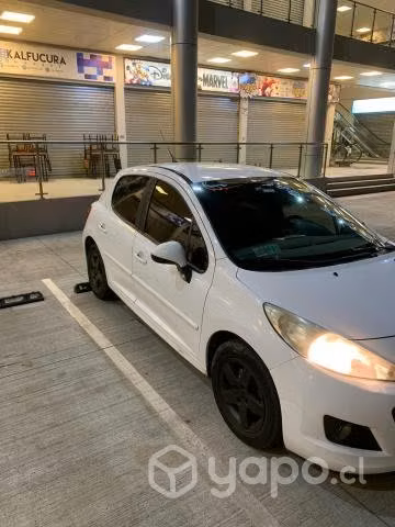 Peugeot 207 2011