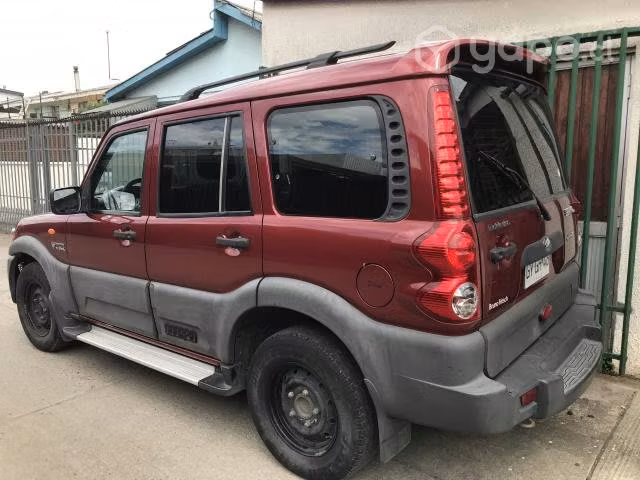 Se vende Mahindra Escorpio - Imagen 2