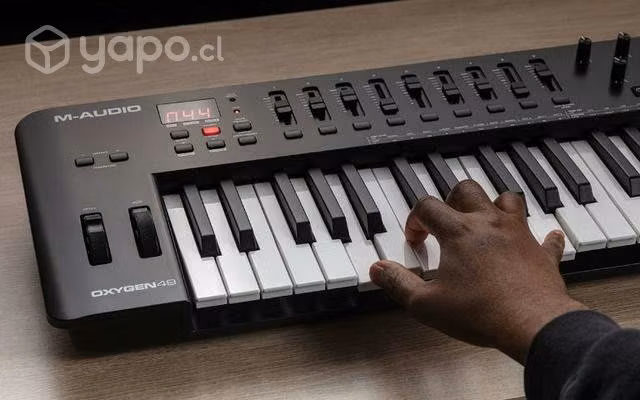 M-Audio Oxygen Controlador MIDI