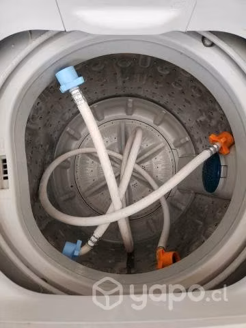 LAVADORA AUTOMÁTICA - LG (9 Kg)