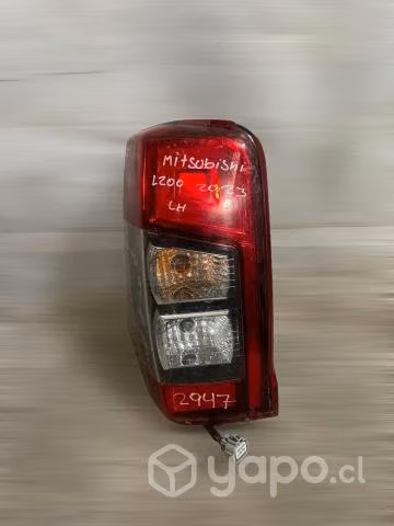 Foco trasero lh mitsubishi 2020 2023
