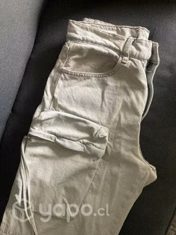 Pantalones cargos zara