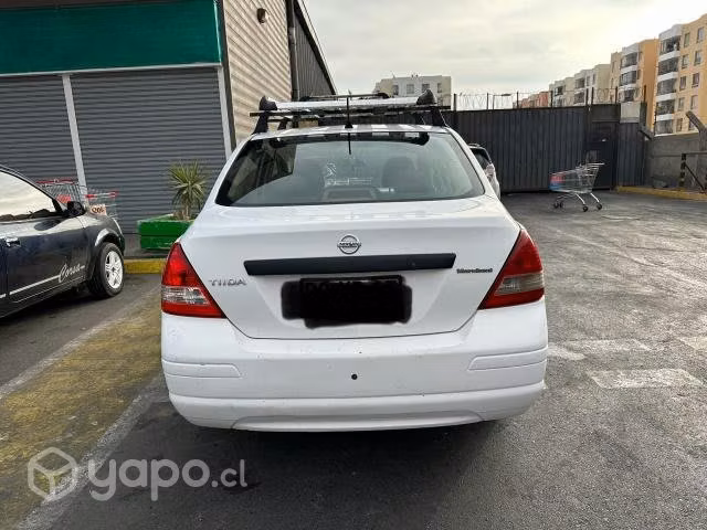 Nissan tiida 2011 - Imagen 3