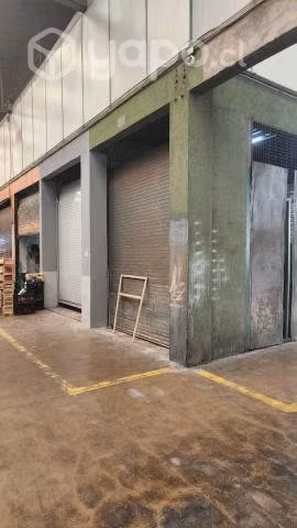 Excelente local comercial en Lo Valledor