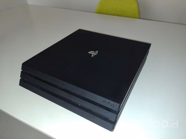 Play Station 4 pro 1TB
