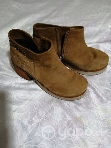 Botas en perfecto estado - Imagen 2