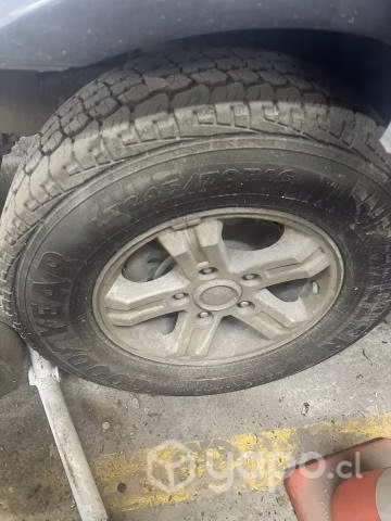 Kia Sorento en desarme 2005