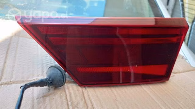 Foco derecho de maleta kia cerato 2019-2022sin led