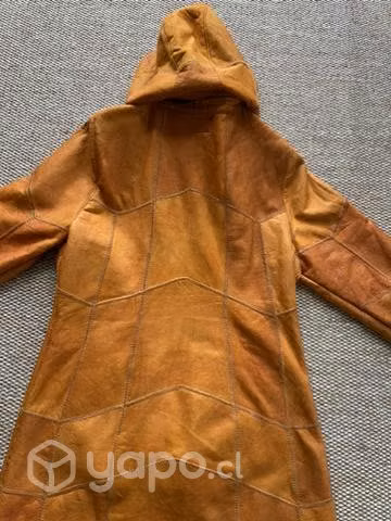 Abrigo de cuero Camel Fernanda Macan - Imagen 6