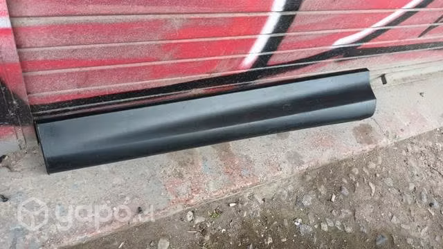 Moldura puerta izquierda mazda cx
