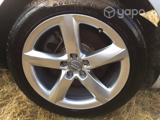 Rueda audi A8 2012