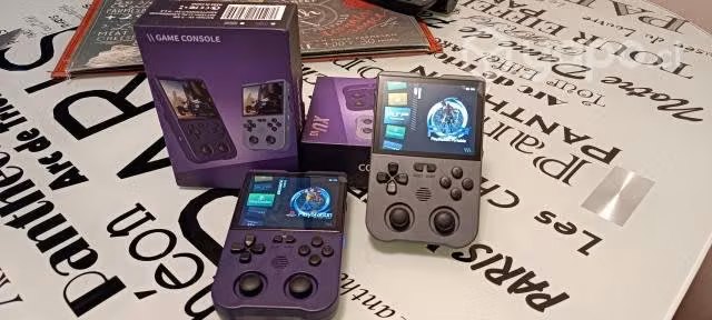 Consola de videojuegos portátil