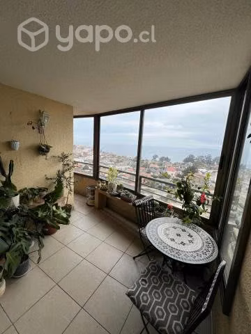 Único departamento vista a la ciudad y mar Concón