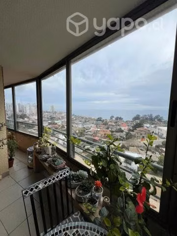 Único departamento vista a la ciudad y mar Concón