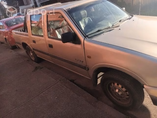 Se vende camioneta chevrolet luv doble cabina