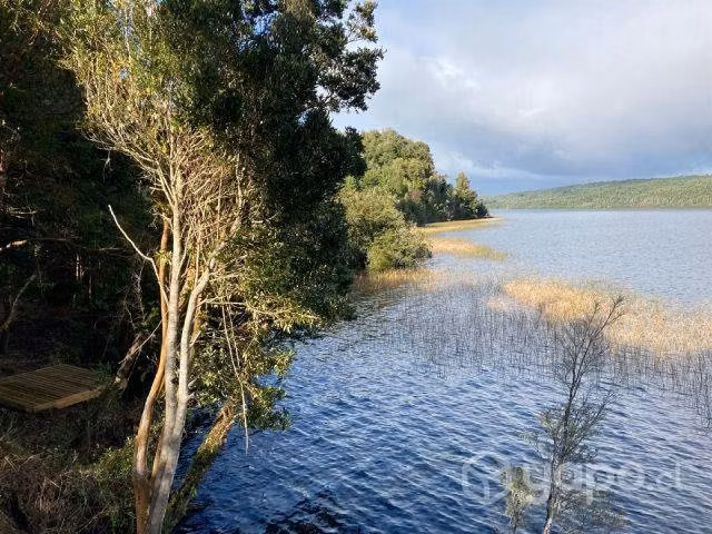 Parcela orilla lago Tarahuín a 10 minutos de Cho