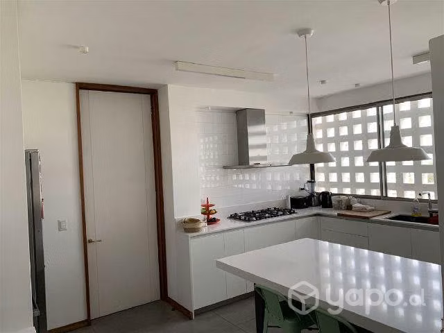 Departamento Remodelado en condominio con amplios