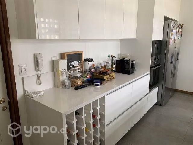 Departamento Remodelado en condominio con amplios