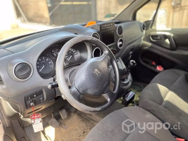 Peugeot partner 2016