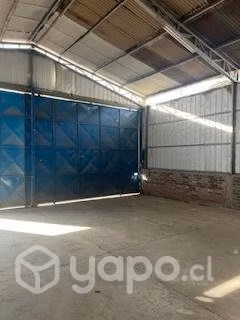 Se arrienda amplia bodega en sector artificio