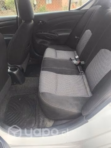 Nissan versa - Imagen 4