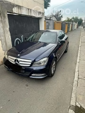 Mercedes Benz c-180 coupé año 2012