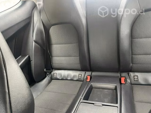 Mercedes Benz c-180 coupé año 2012