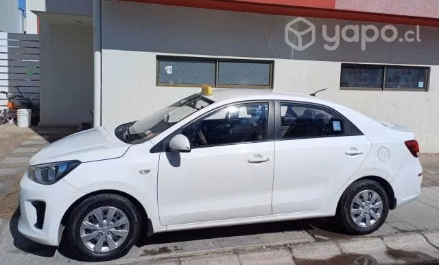 Taxi ejecutivo - KIA MOTORS SOLUTO 2021