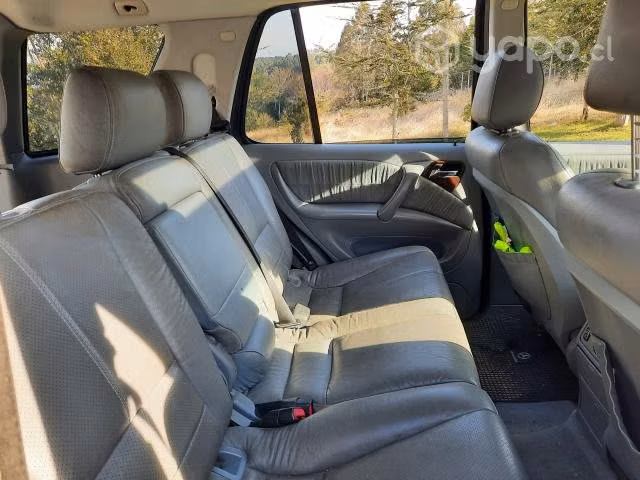 Mercedes benz ml350 2005