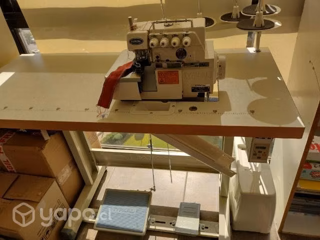 Máquina de Coser Overlock Industrial MarcaTypical