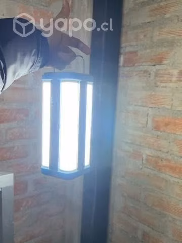 Lámpara De Emergencia LED Solar 30W Recargabl