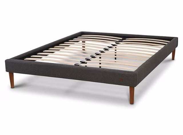 Cama