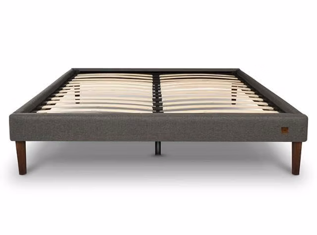 Cama