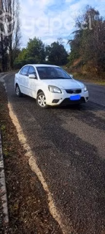 Se vende auto Kia Río Jb año 2010
