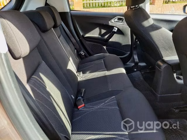 Vendo Peugeot 208 1.2 VTI 82 HP Active 2013