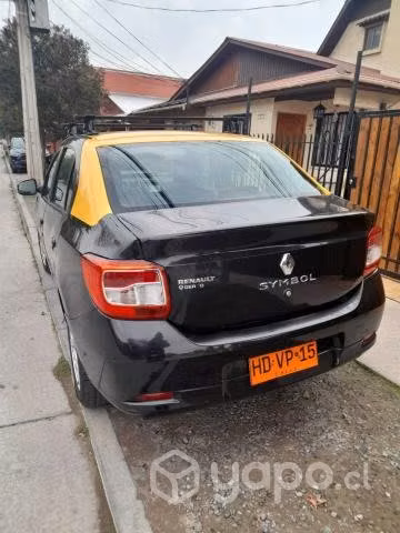 Taxi renault symbol 2015