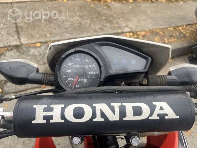 Vendo moto honda XR150L año 2016